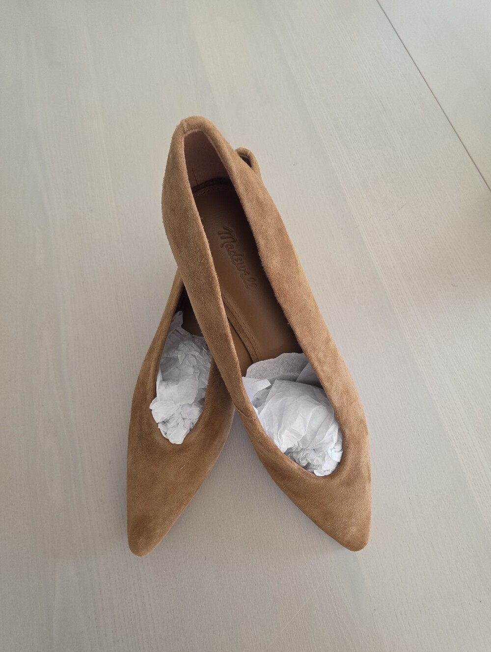 NWOT The Emilie Glove Pump Pointed Toe Suede in Camel Sz 8.5 $188 Display - Picture 8 of 8
